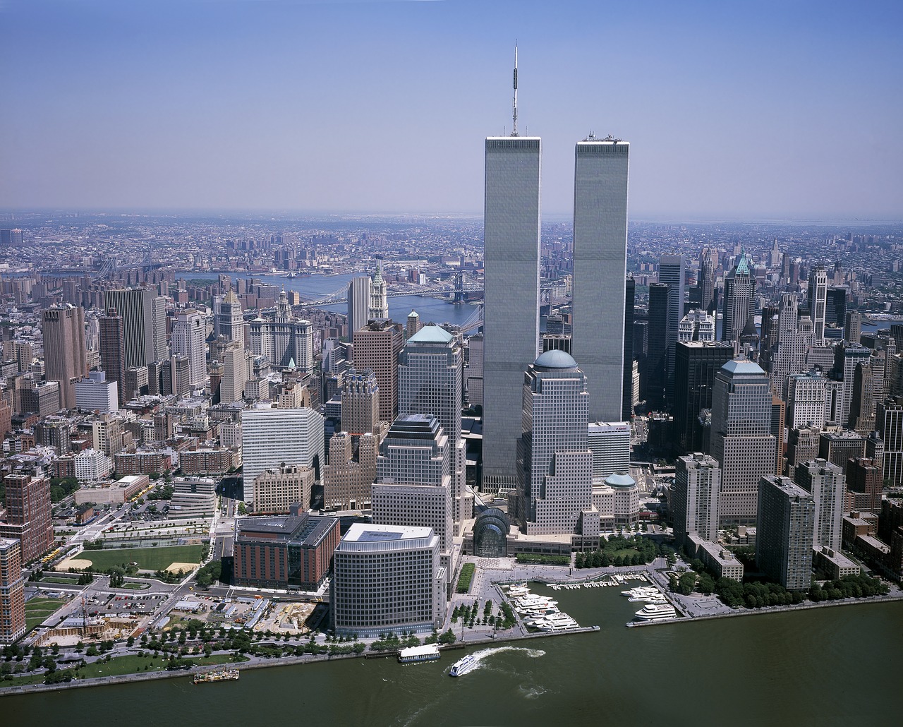 world-trade-center-2699805_1280